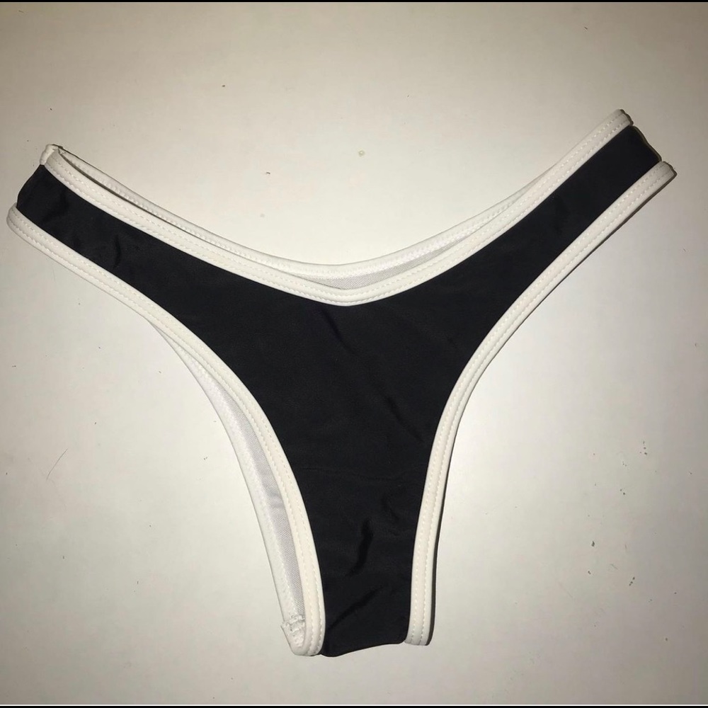 cheeky black and white bikini bottoms